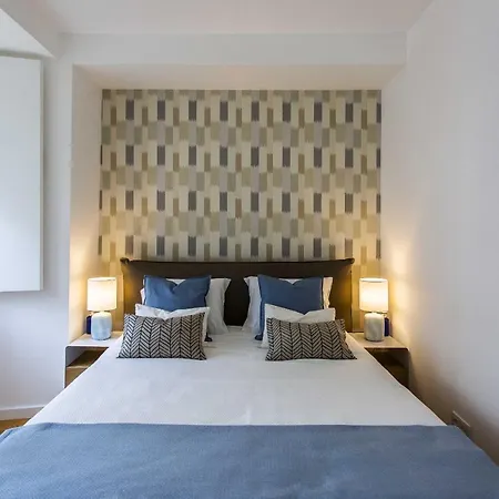 Prestige Ajuda By Gt House